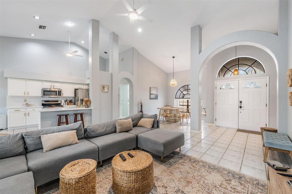 Photo of 821 Greenview Dr, Apollo Beach, FL 33572 (MLS # TB8488363)