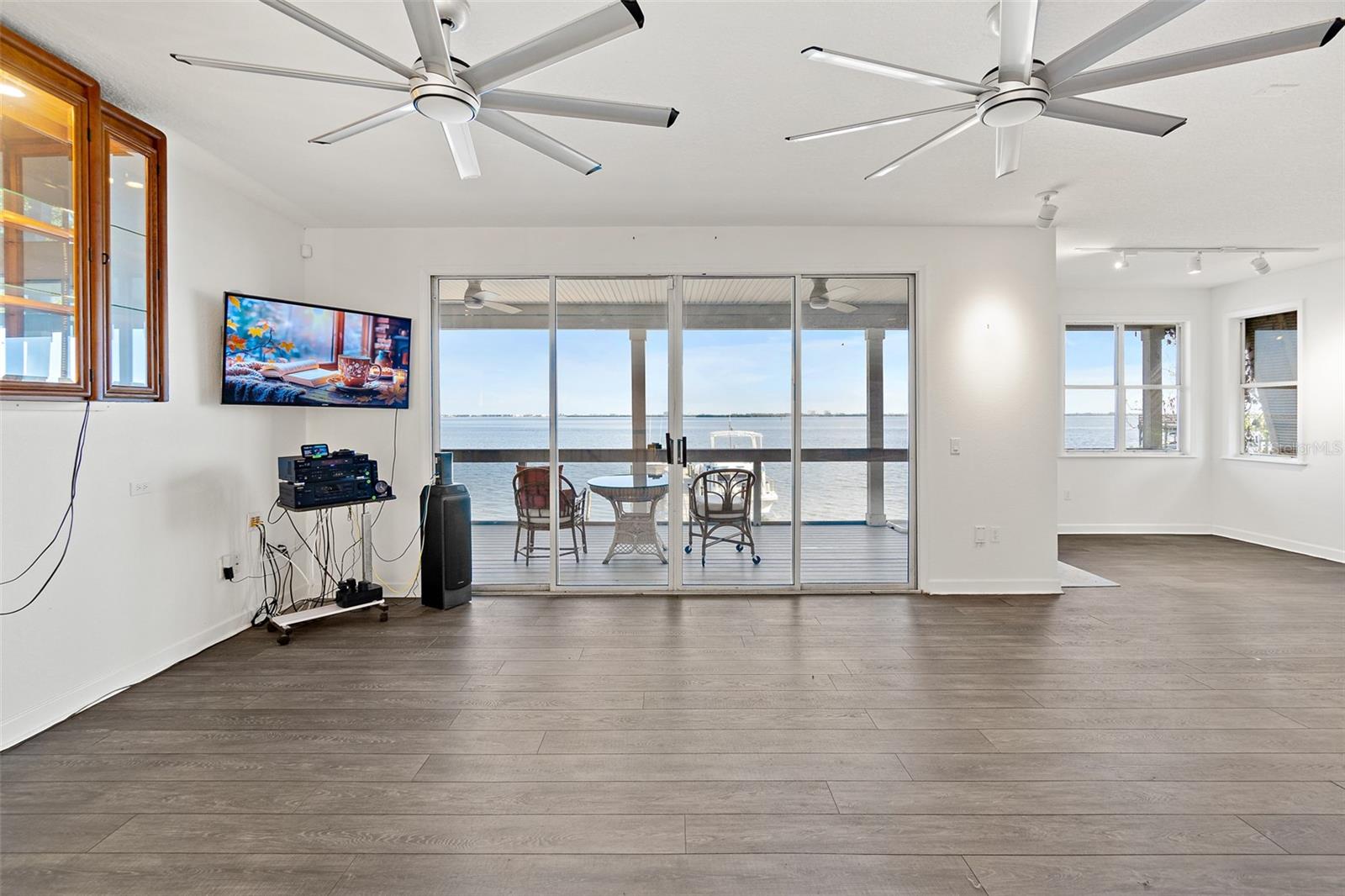 BANANA RIVER DRIVE SUB - Residential