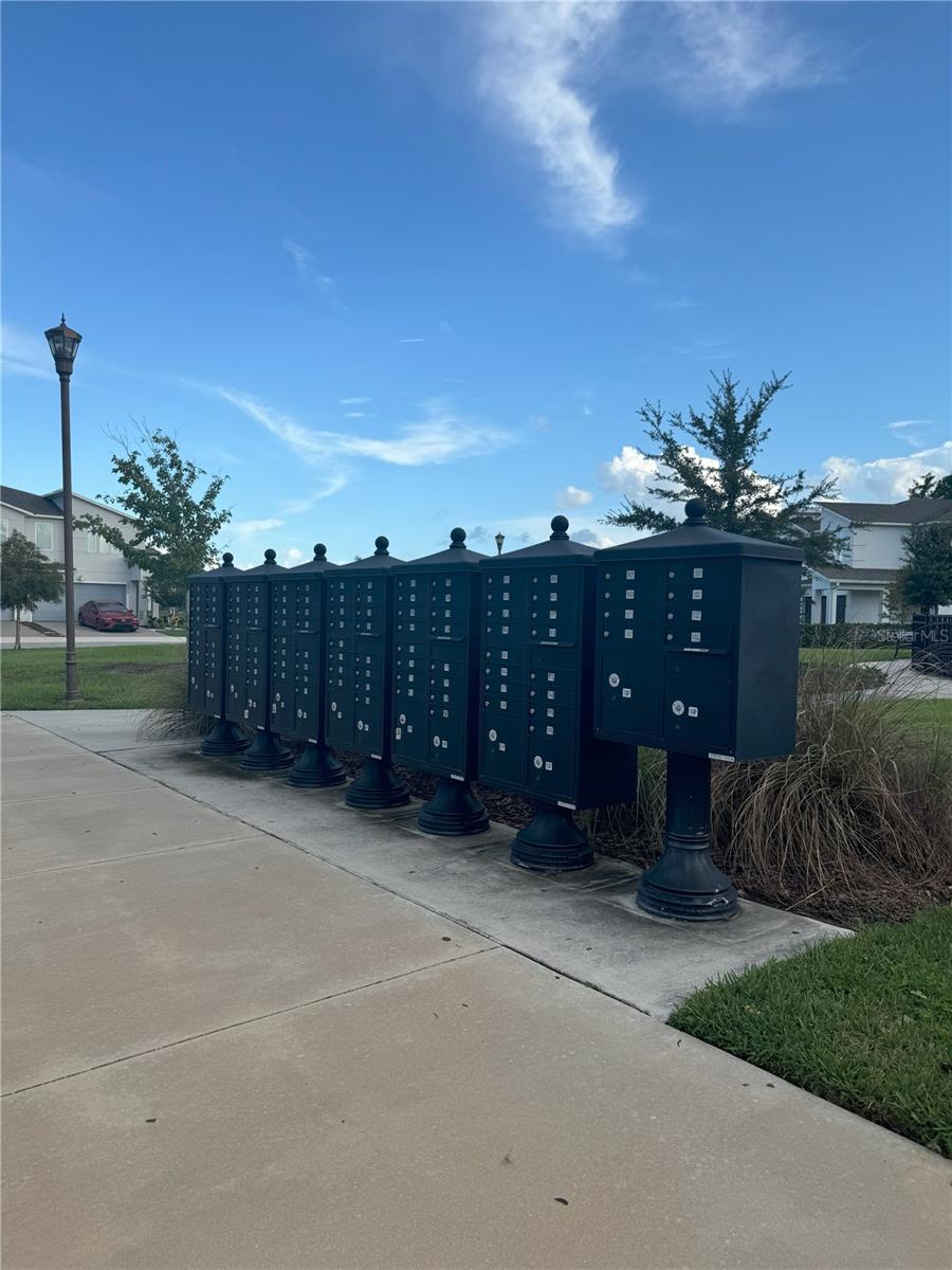 BELLA PARC TWNHMS - Residential Lease