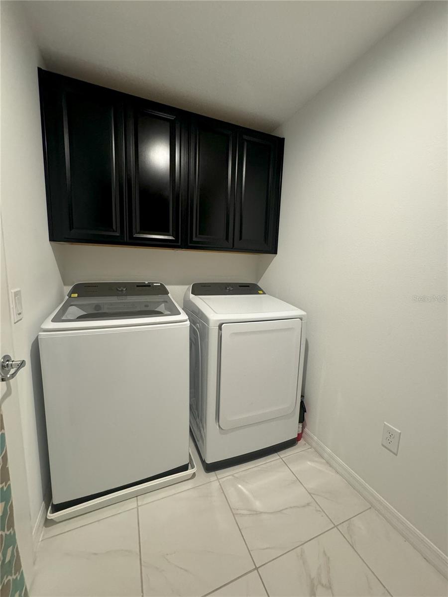 BELLA PARC TWNHMS - Residential Lease