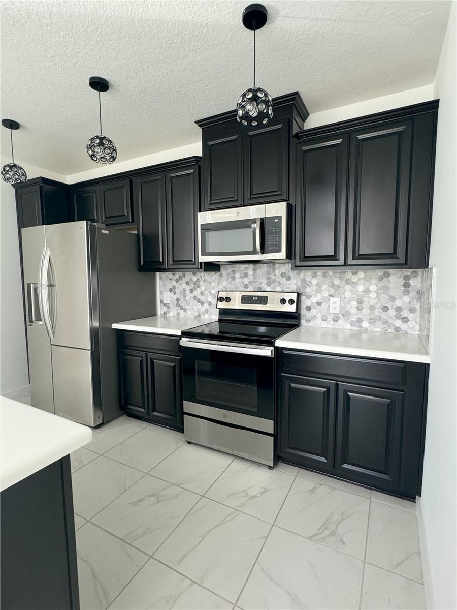 BELLA PARC TWNHMS - Residential Lease