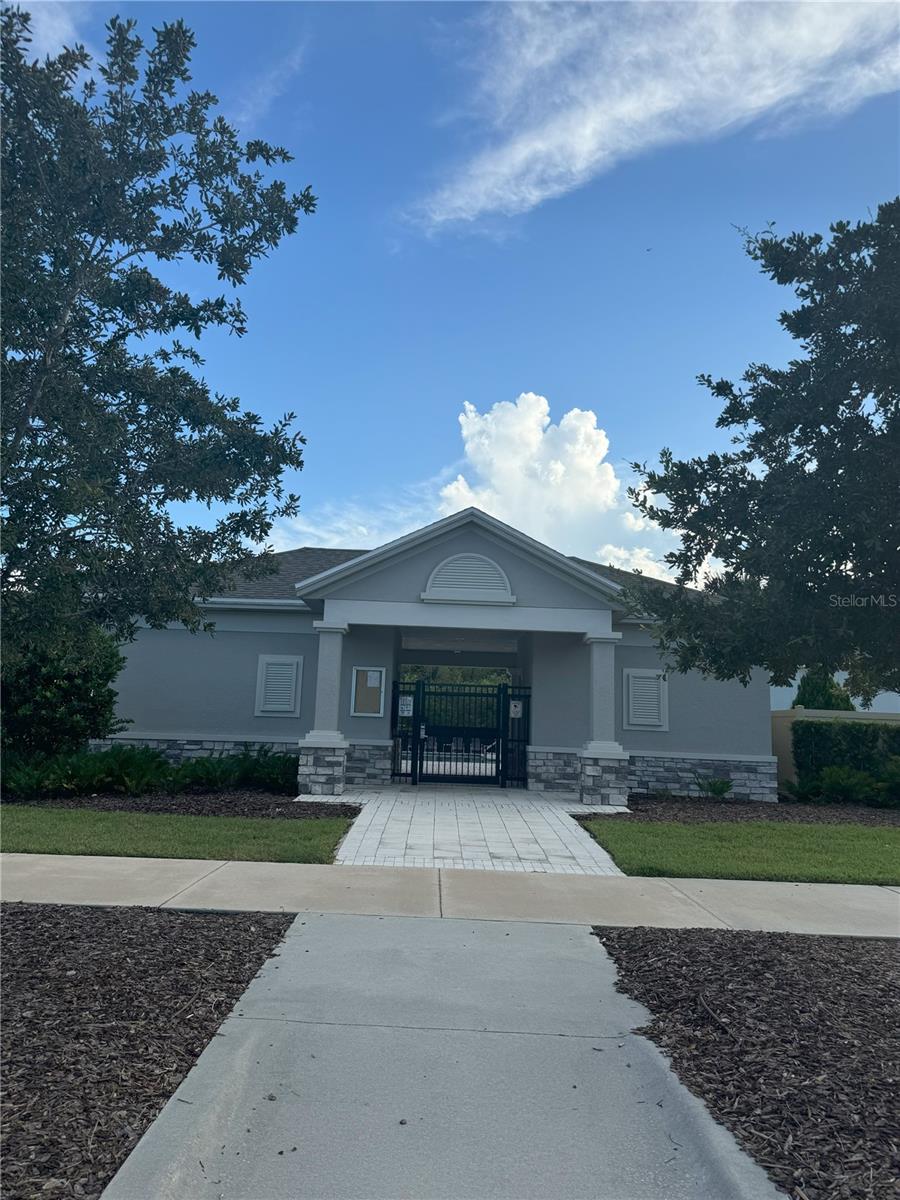 BELLA PARC TWNHMS - Residential Lease