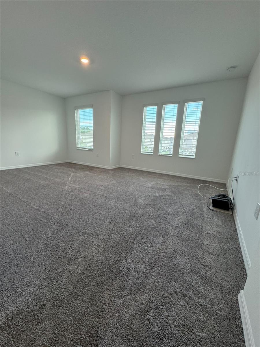 BELLA PARC TWNHMS - Residential Lease