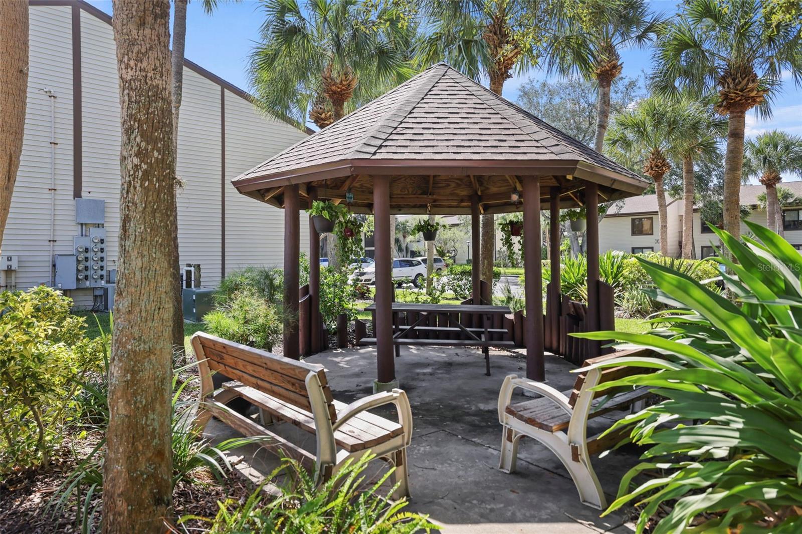 MOORINGS THE CONDO - Residential