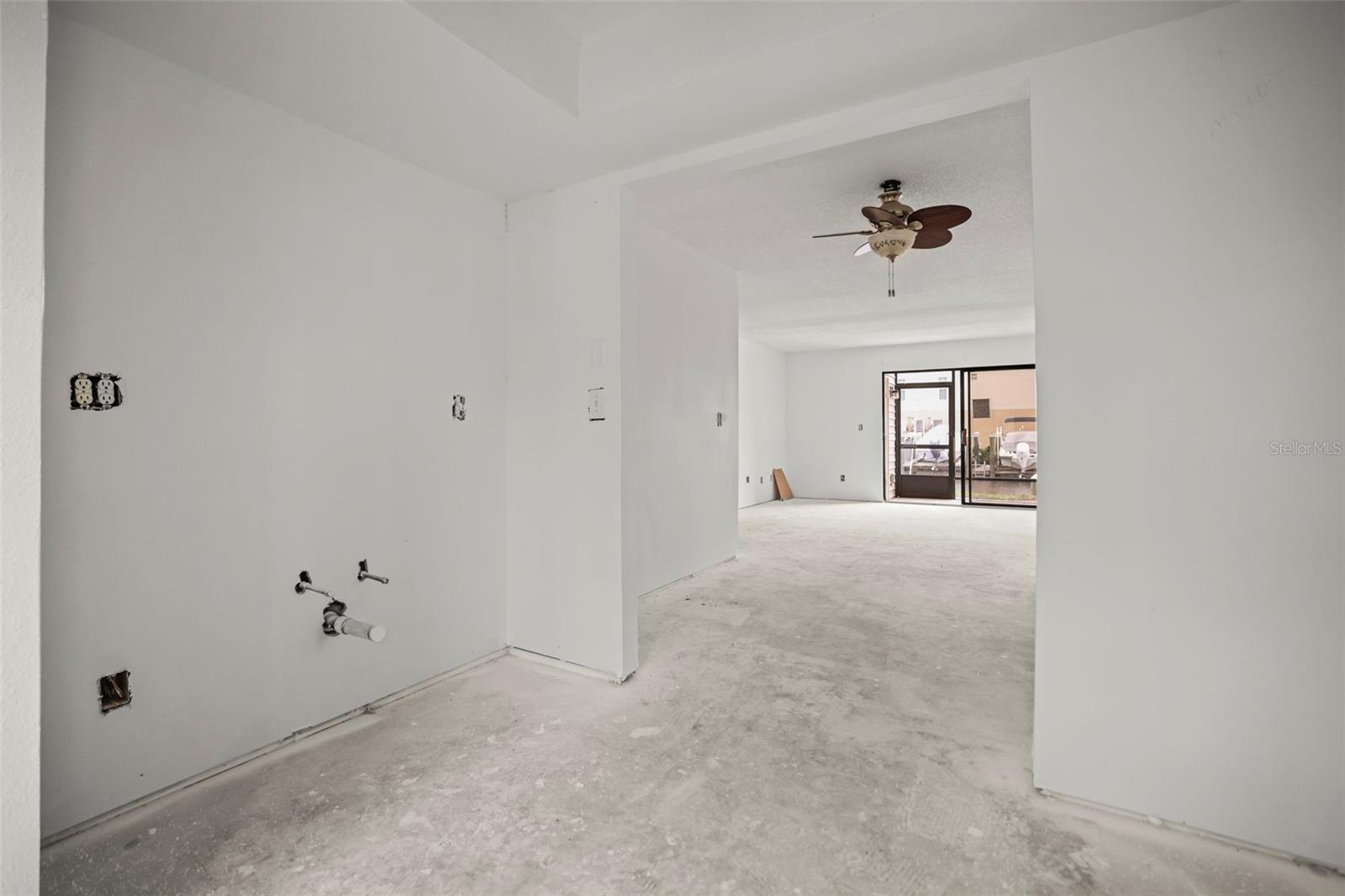 MOORINGS THE CONDO - Residential