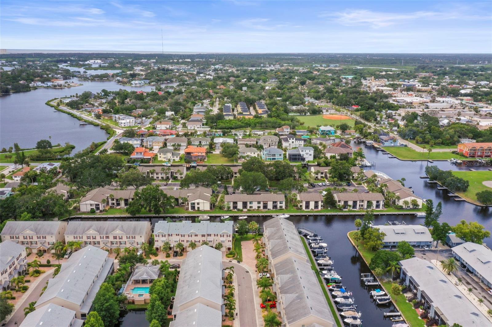 MOORINGS THE CONDO - Residential