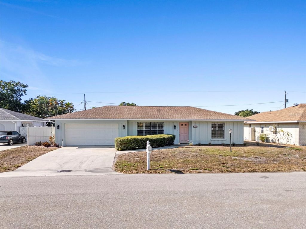 Photo of 420 46th Street NW, Bradenton, FL 34209 (MLS # A4670667)