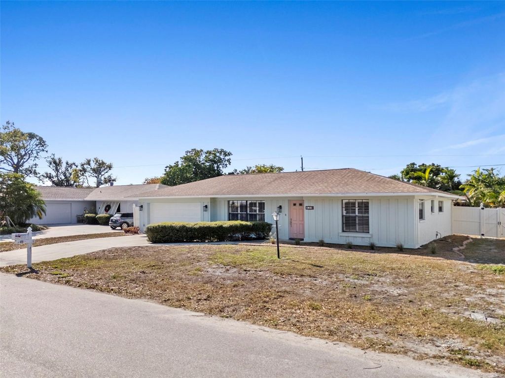 Photo of 420 46th Street NW, Bradenton, FL 34209 (MLS # A4670667)