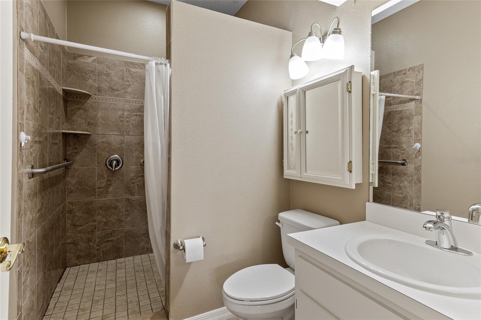 LAKE SHARON ESTATES - Residential