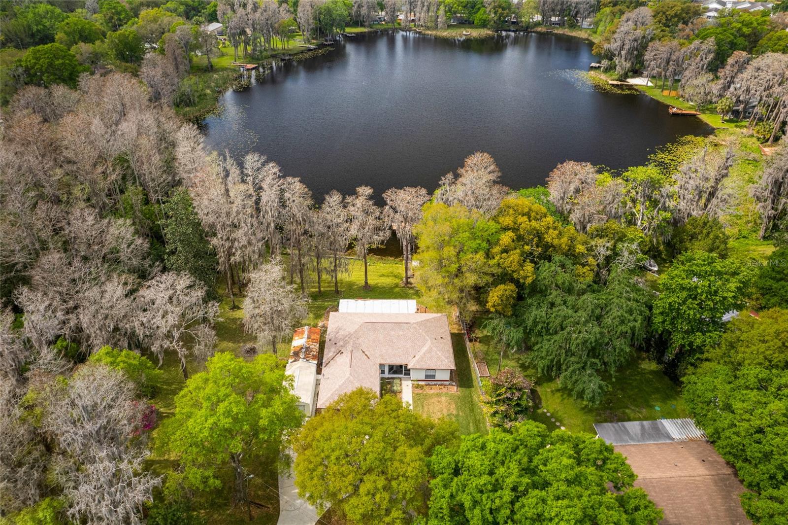 LAKE SHARON ESTATES - Residential