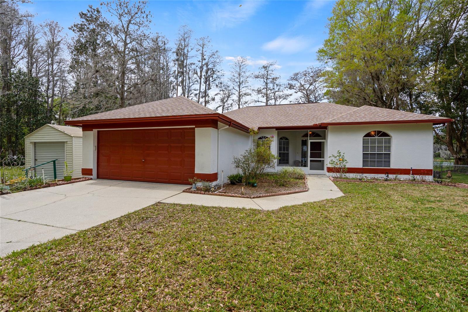 LAKE SHARON ESTATES - Residential