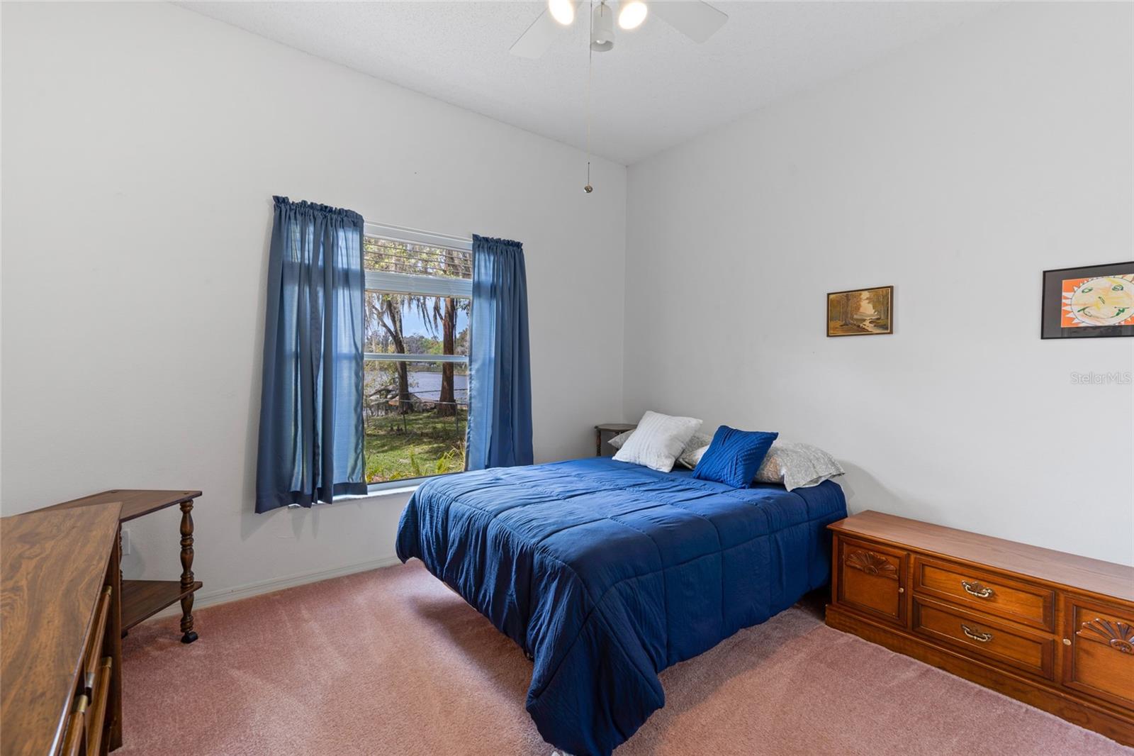 LAKE SHARON ESTATES - Residential