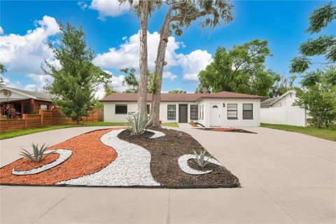 Photo of 2181 Linden Rd, Winter Park, FL 32792 (MLS # O6330086) Photo of 2181 Linden Rd, Winter Park, FL 32792 (MLS # O6330086)