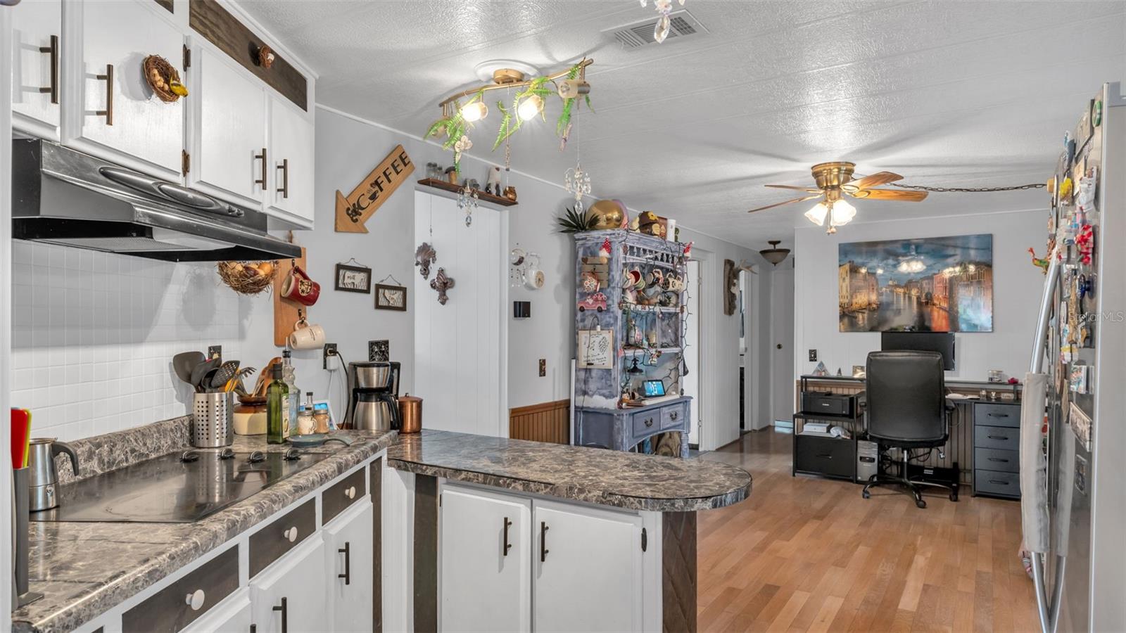 SUN-AIR COUNTRY CLUB - Residential