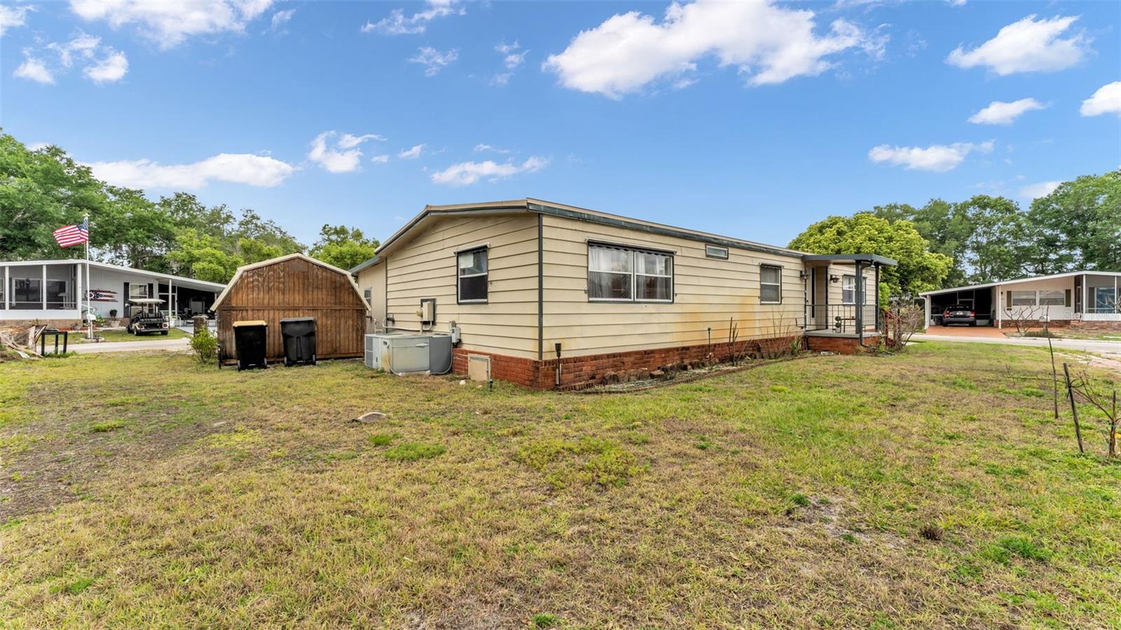 SUN-AIR COUNTRY CLUB - Residential