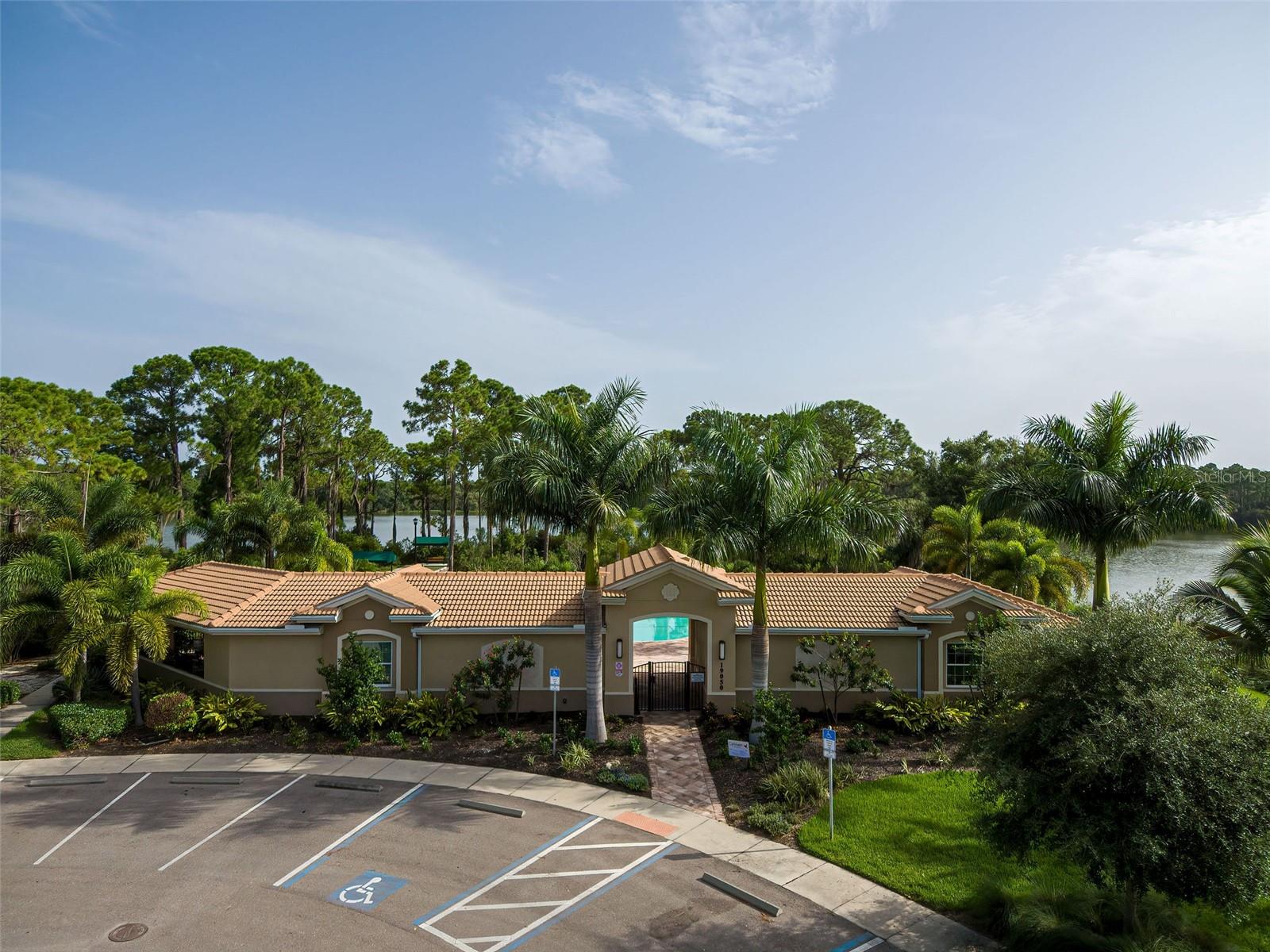 CARIBBEAN VILLAGE - Residential