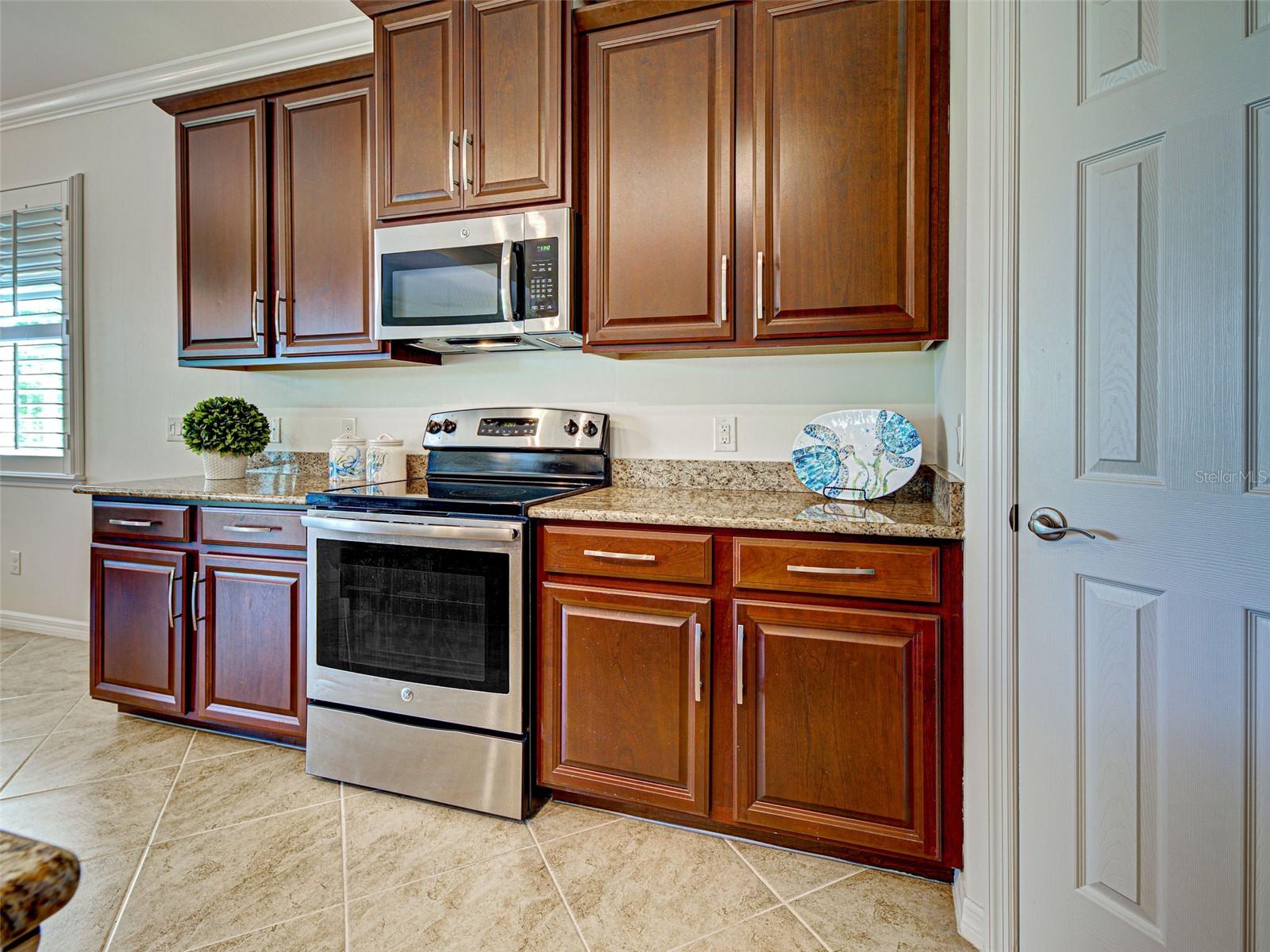 CARIBBEAN VILLAGE - Residential