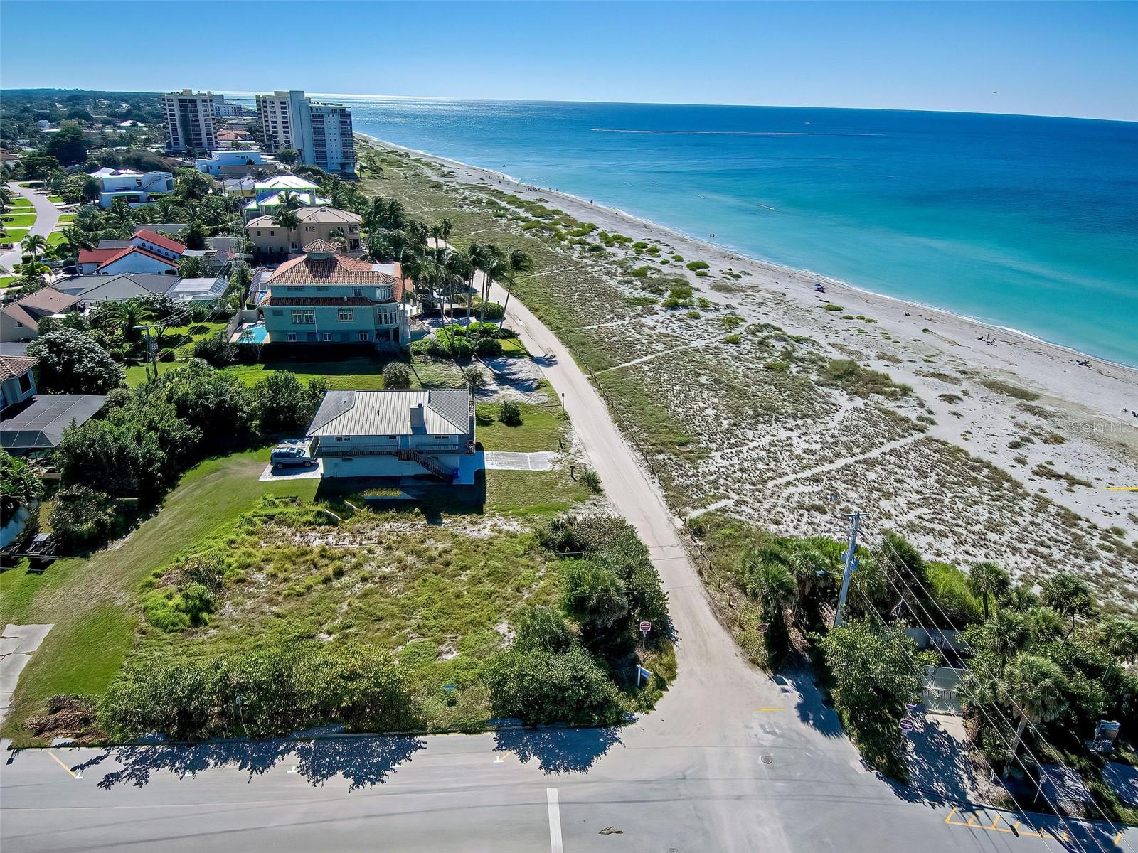 CARIBBEAN VILLAGE - Residential