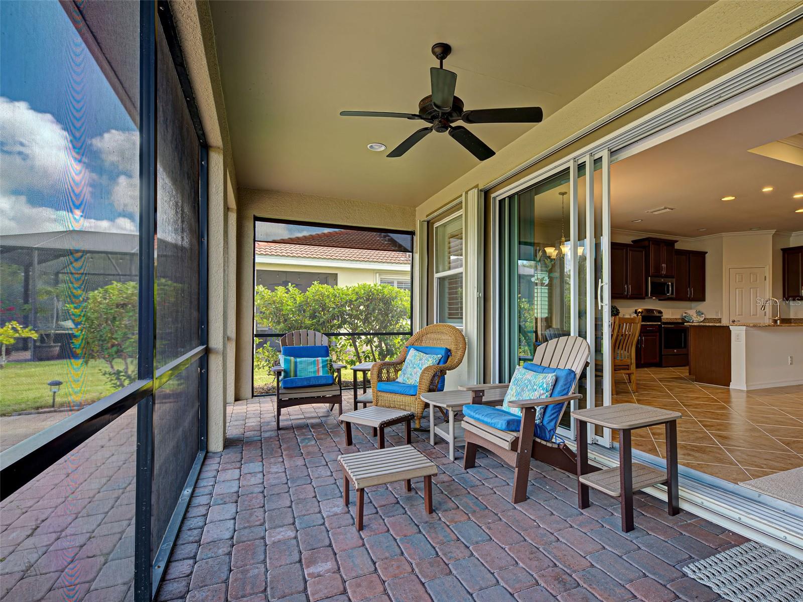 CARIBBEAN VILLAGE - Residential