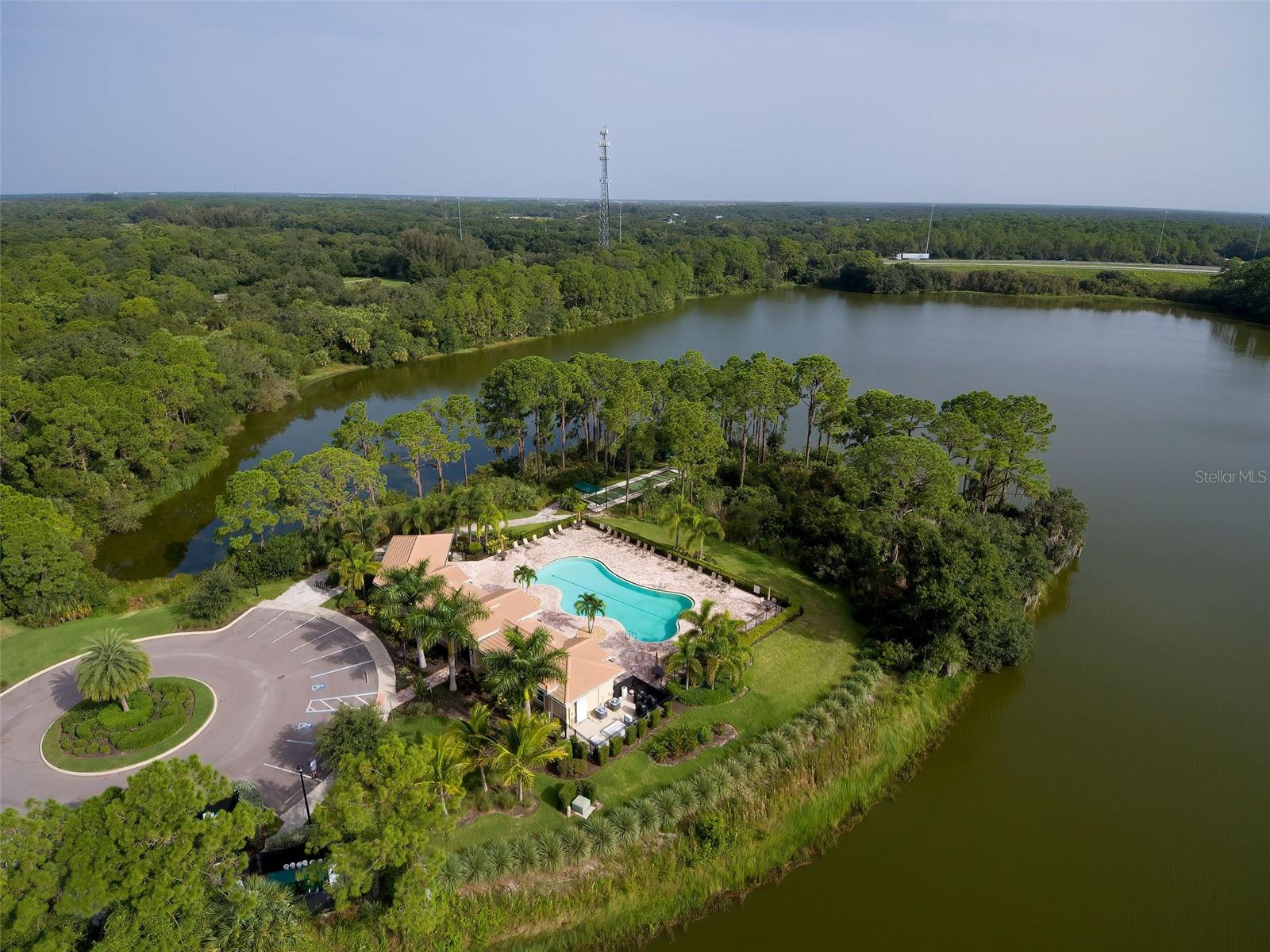 CARIBBEAN VILLAGE - Residential