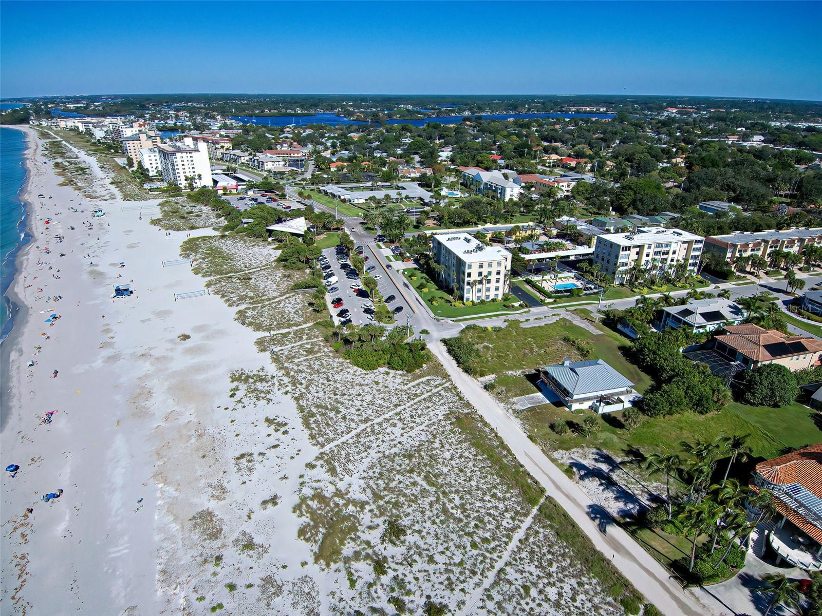 CARIBBEAN VILLAGE - Residential