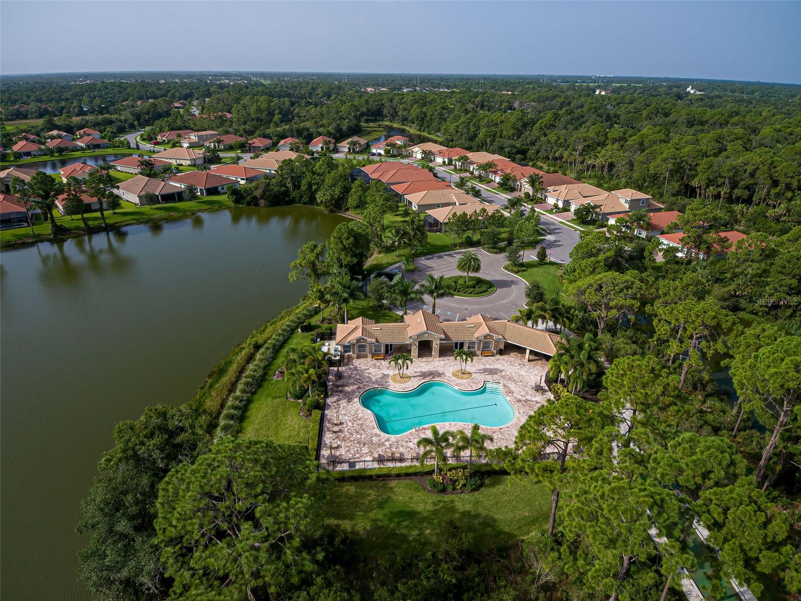 CARIBBEAN VILLAGE - Residential