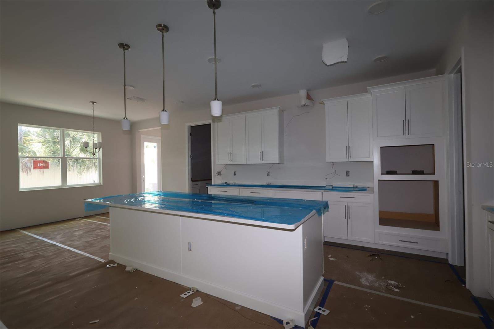2501 HAWKS OVERLOOK