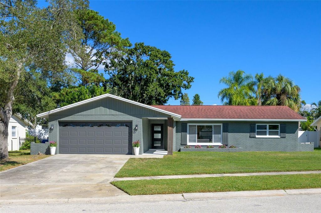 Photo of 6135 Tanglewood Drive NE, St Petersburg, FL 33703 (MLS # TB8438000)