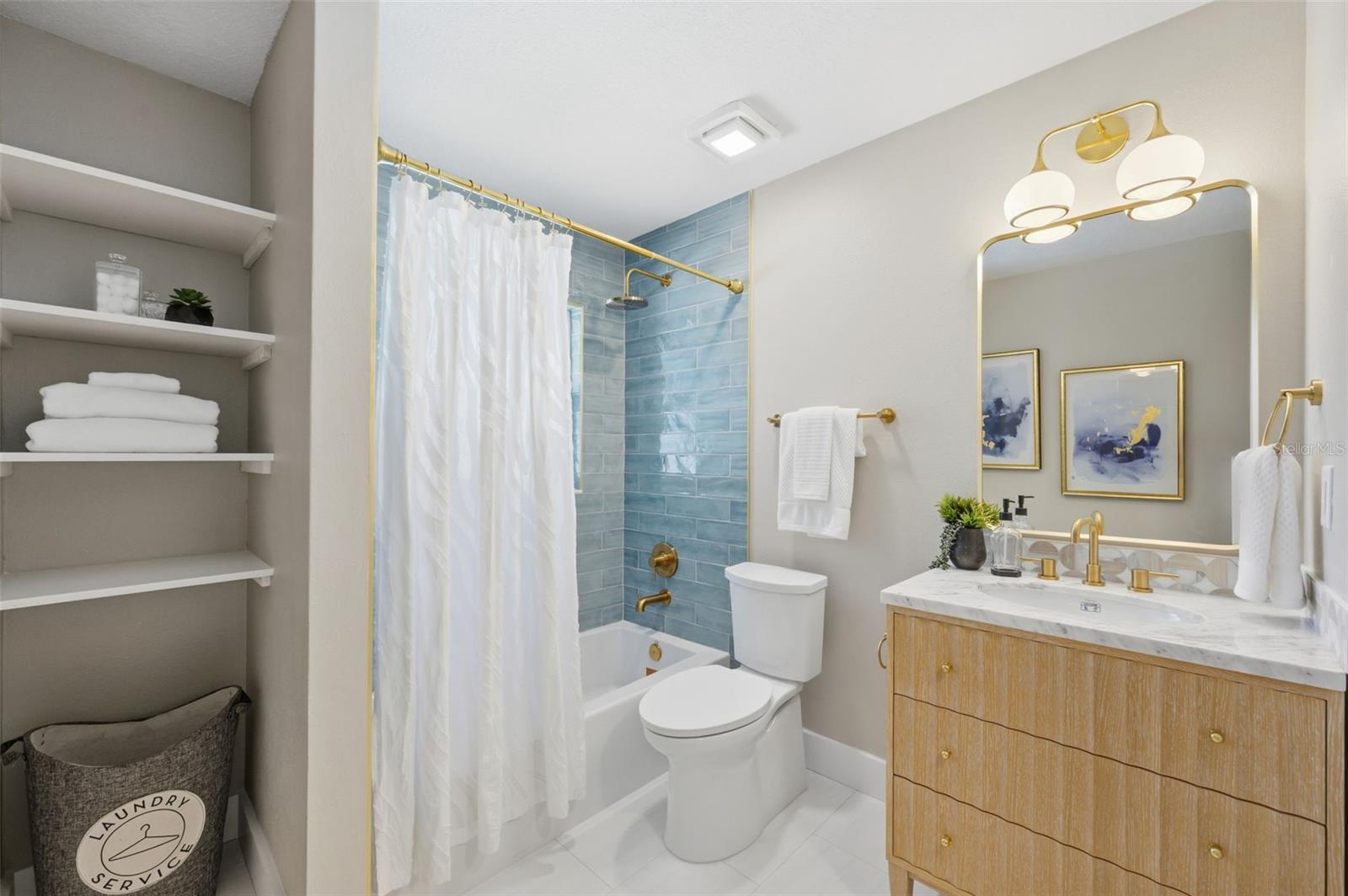 SHORE ACRES SEC 1 TWIN LAKES ADD - Residential