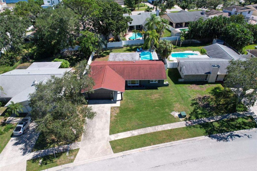 Photo of 6135 Tanglewood Drive NE, St Petersburg, FL 33703 (MLS # TB8438000)