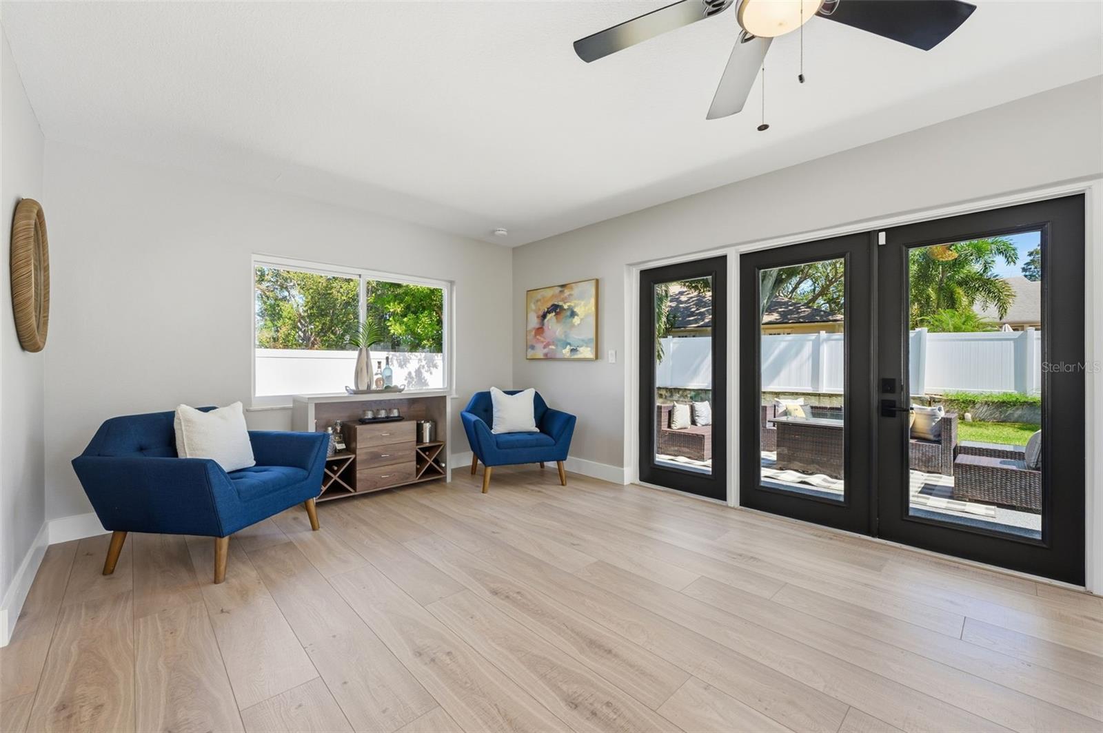 SHORE ACRES SEC 1 TWIN LAKES ADD - Residential