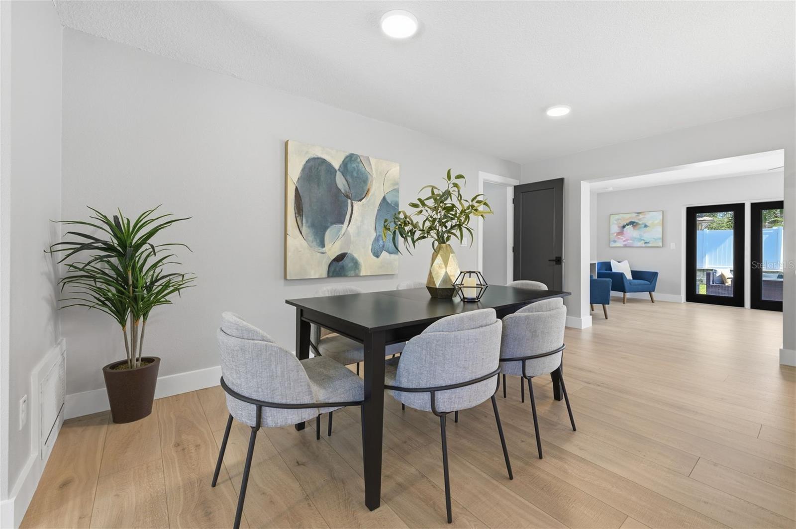 SHORE ACRES SEC 1 TWIN LAKES ADD - Residential