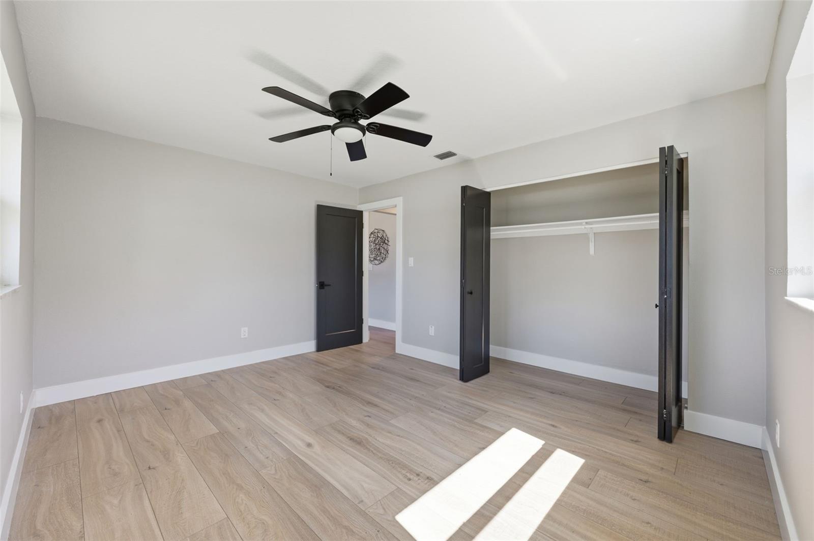 SHORE ACRES SEC 1 TWIN LAKES ADD - Residential