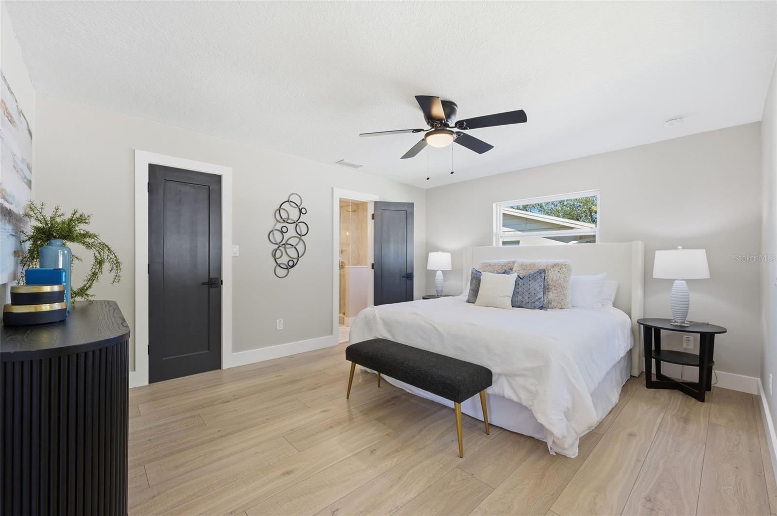 SHORE ACRES SEC 1 TWIN LAKES ADD - Residential