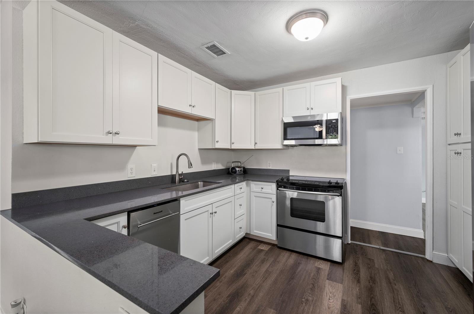 PUNTA GORDA HATCHS BLKS 93-96 - Residential