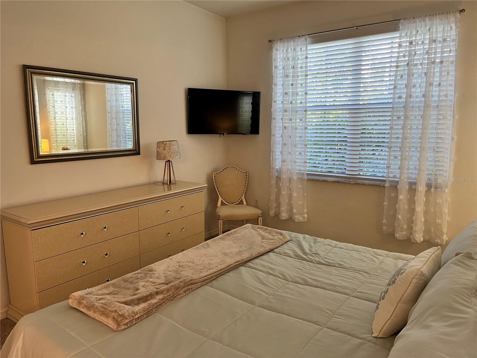 PINESTONE AT PALMER RANCH - Residential Lease