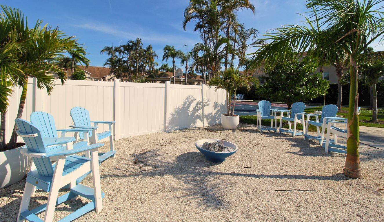 PINESTONE AT PALMER RANCH - Residential Lease