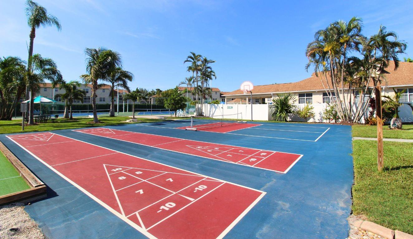 PINESTONE AT PALMER RANCH - Residential Lease