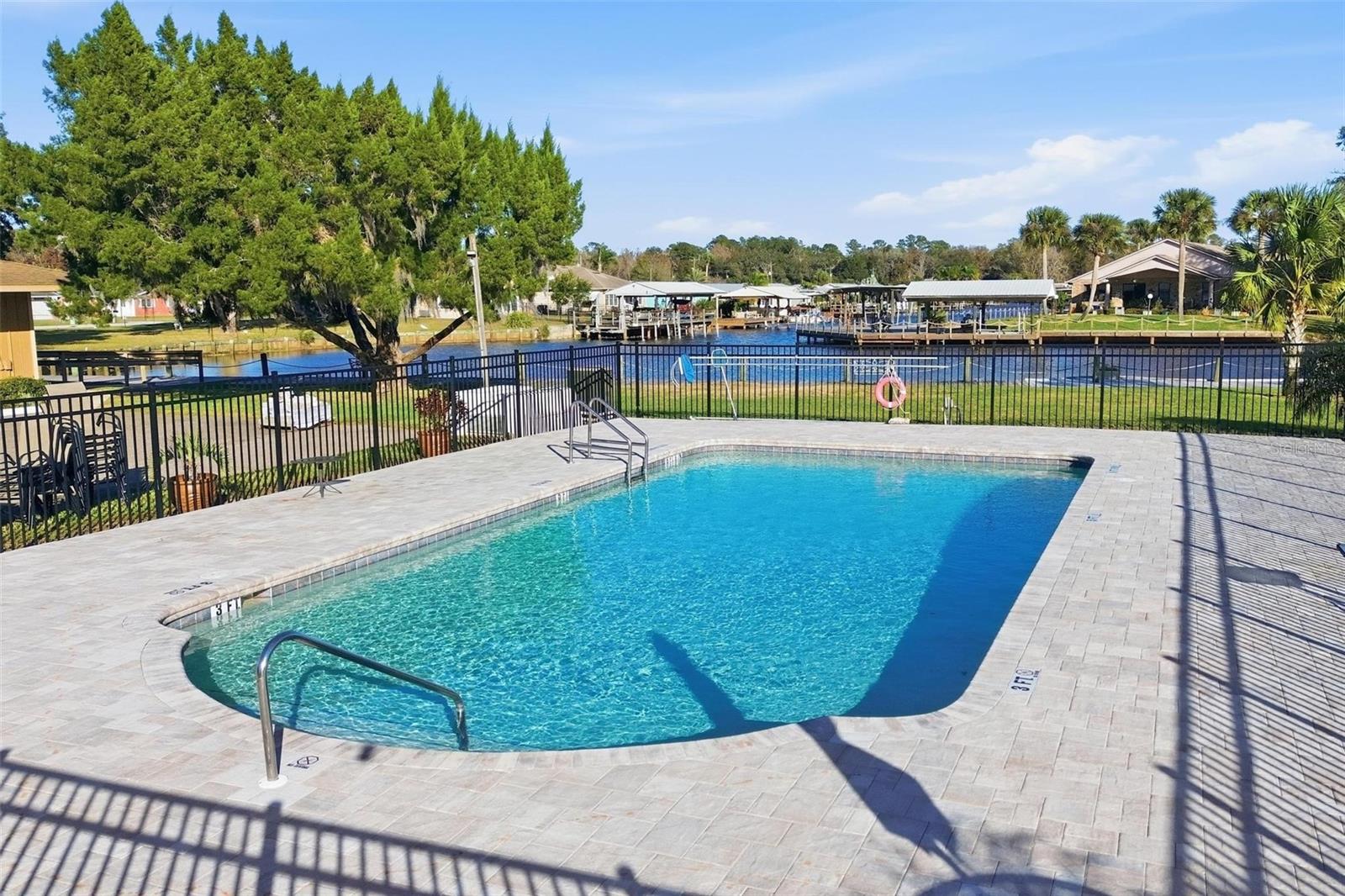 JUNGLE DEN VILLAS PH 07 CONDO - Residential