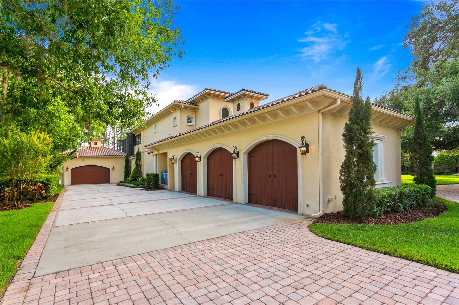 PRETTY LAKE ESTATES - Residential