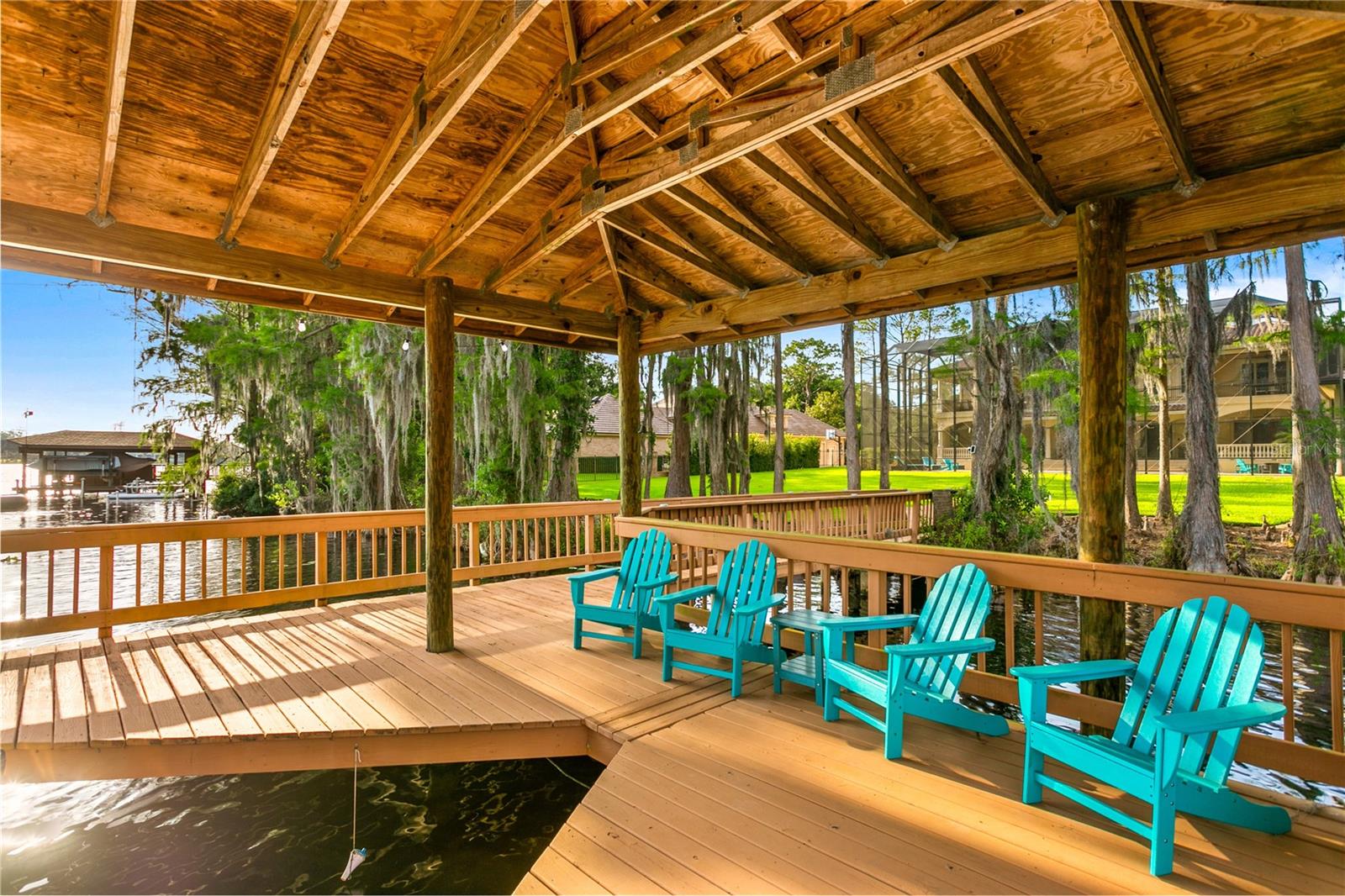 PRETTY LAKE ESTATES - Residential