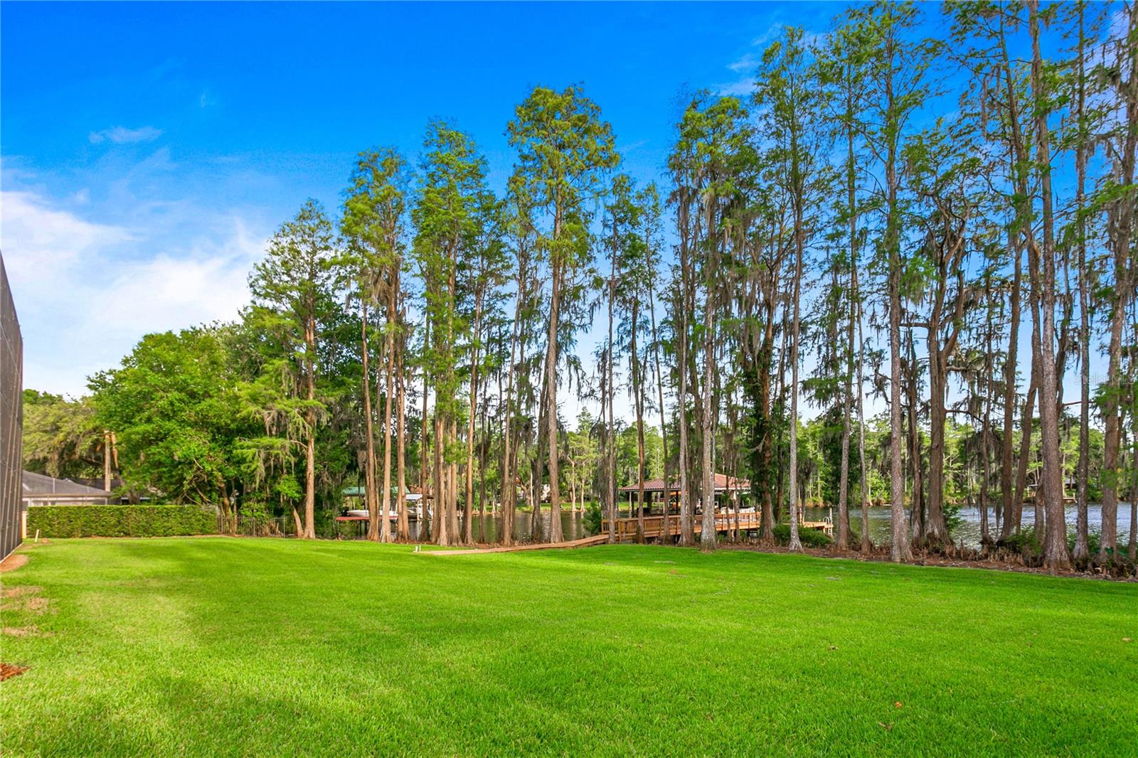 PRETTY LAKE ESTATES - Residential