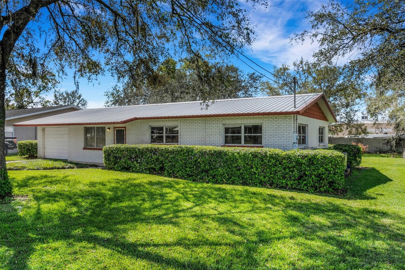 4814 EDMUND COURT