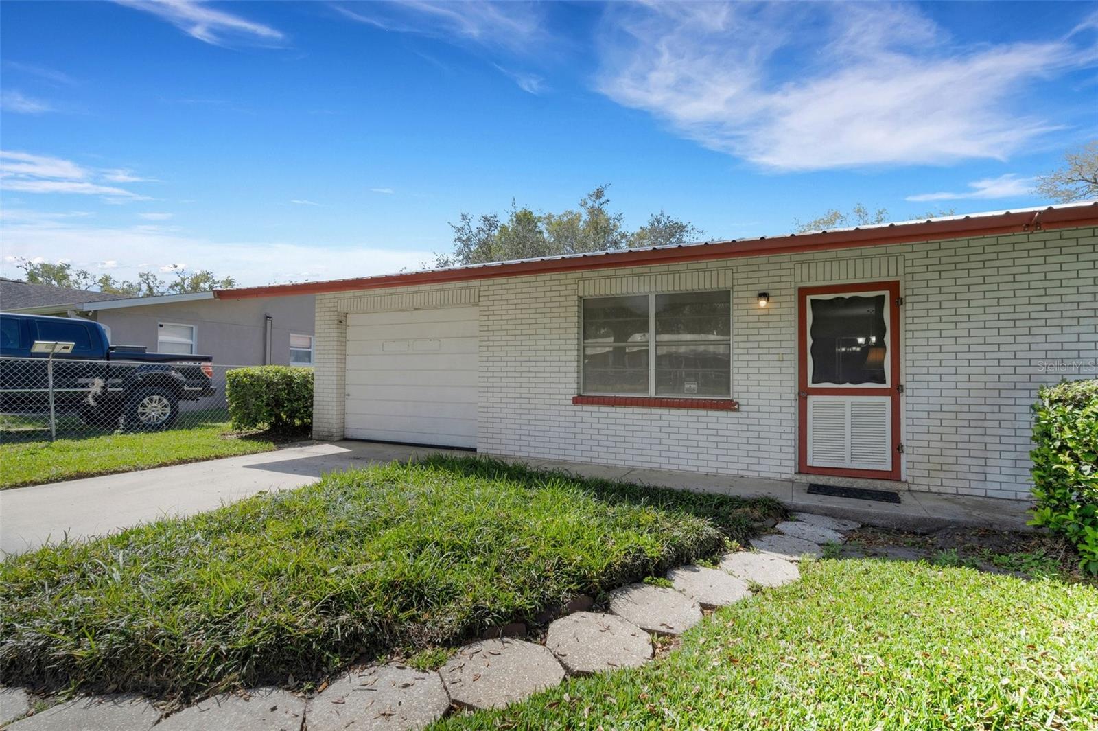 4814 EDMUND COURT