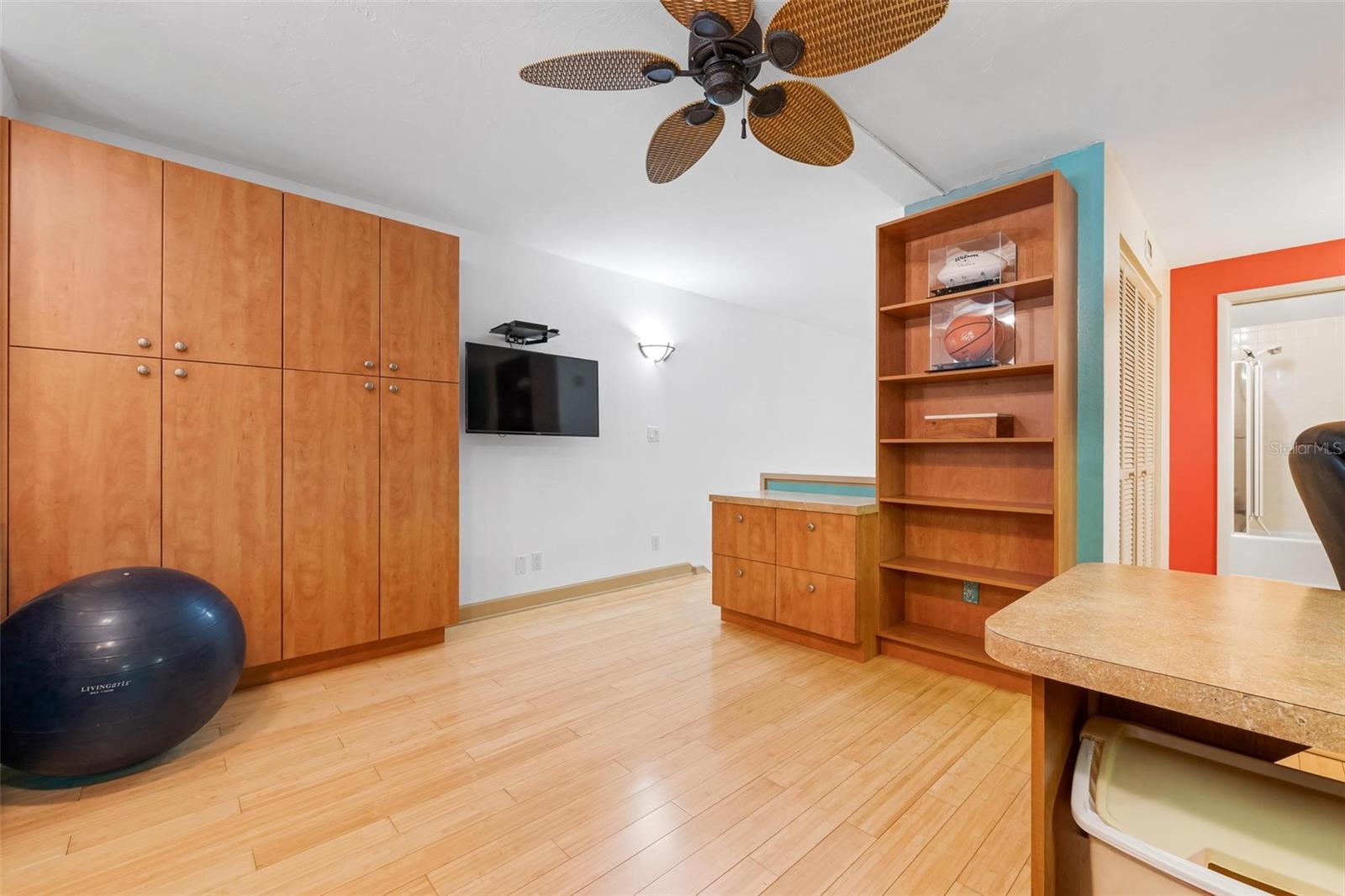 SUMMER SANDS - Residential