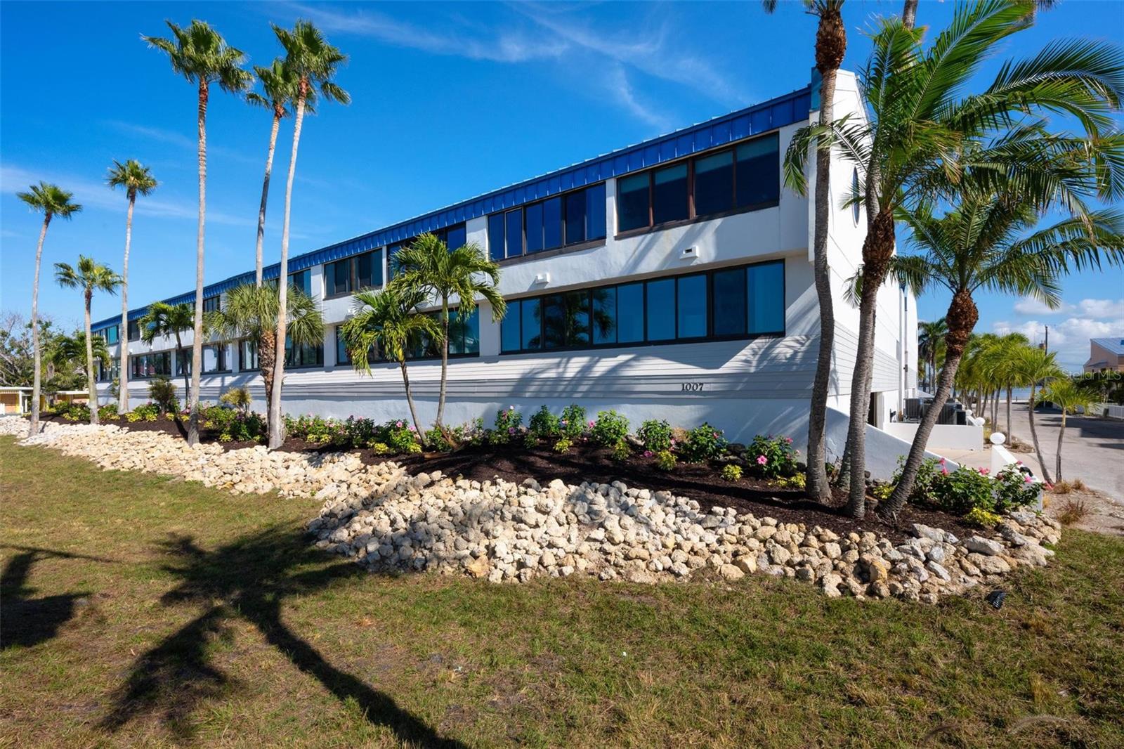 SUMMER SANDS - Residential