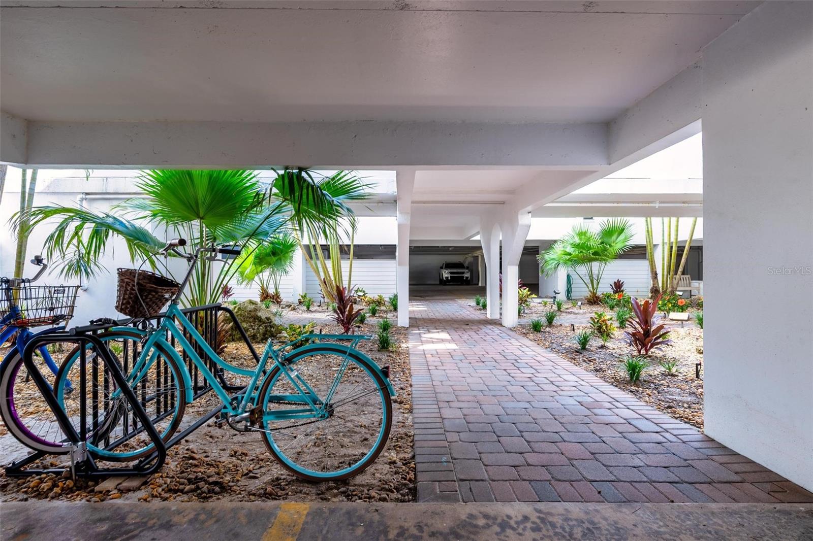 SUMMER SANDS - Residential