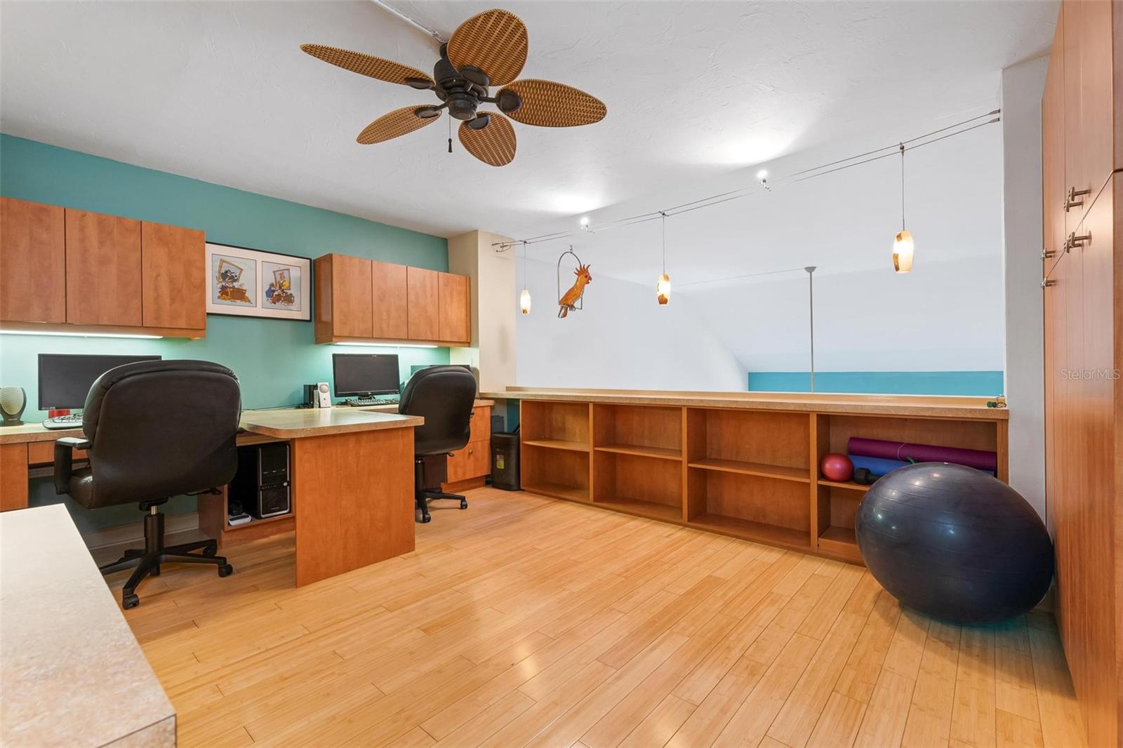 SUMMER SANDS - Residential