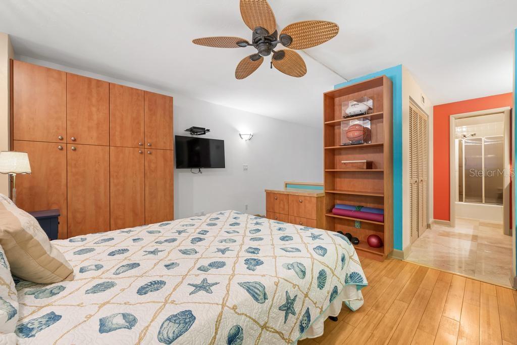 SUMMER SANDS - Residential