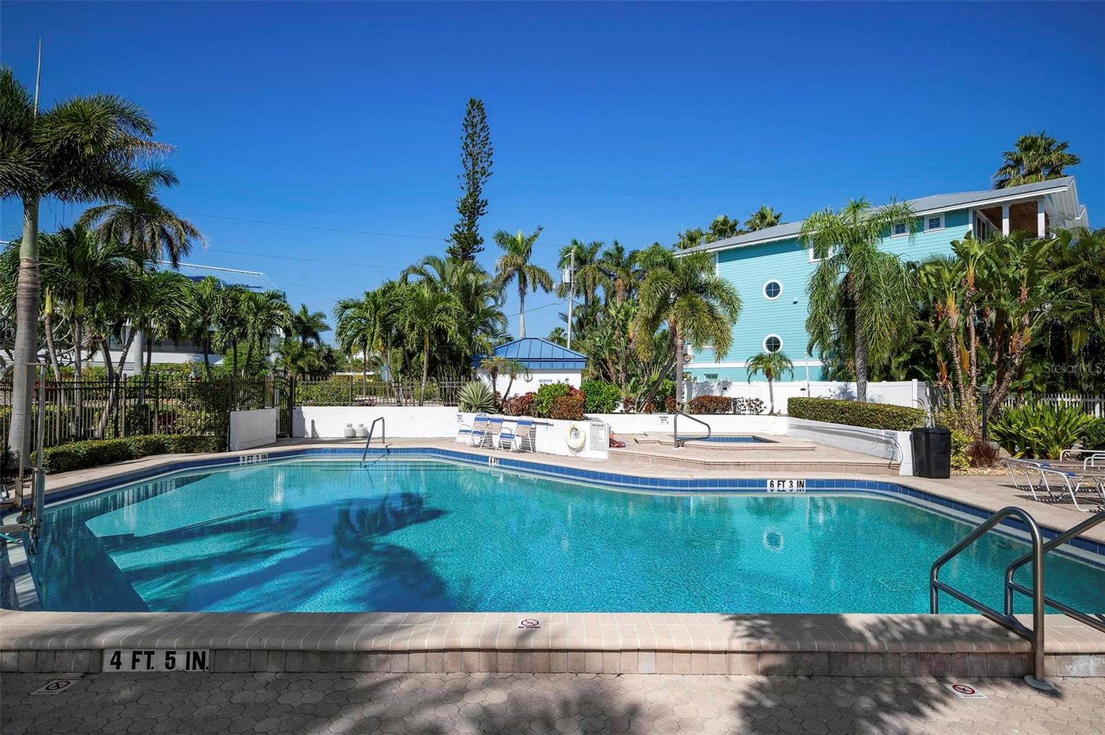 SUMMER SANDS - Residential